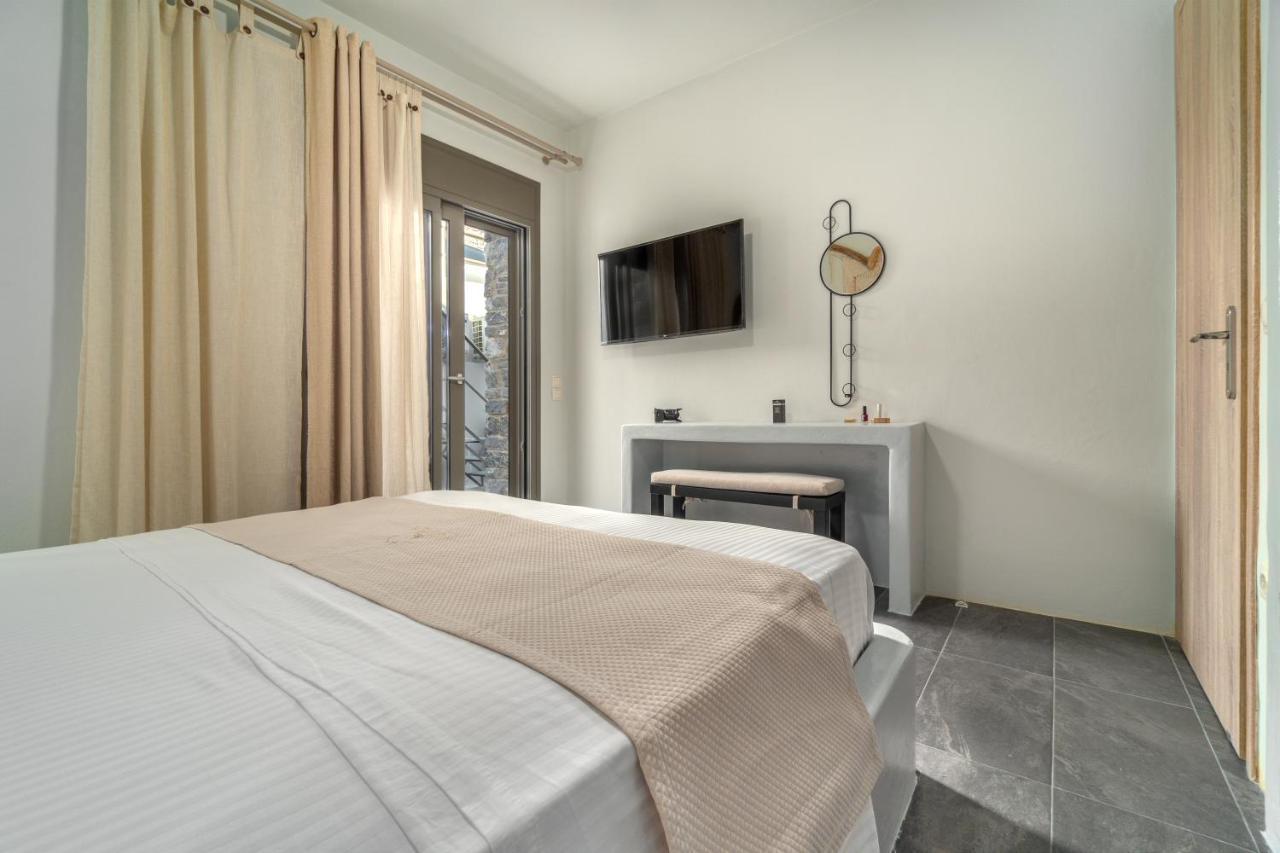 La Perla Suites Agioi Apostoli Extérieur photo