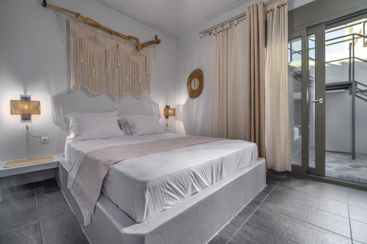 La Perla Suites Agioi Apostoli Extérieur photo
